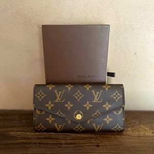 Louis Vuitton Sarah Long wallet monogram